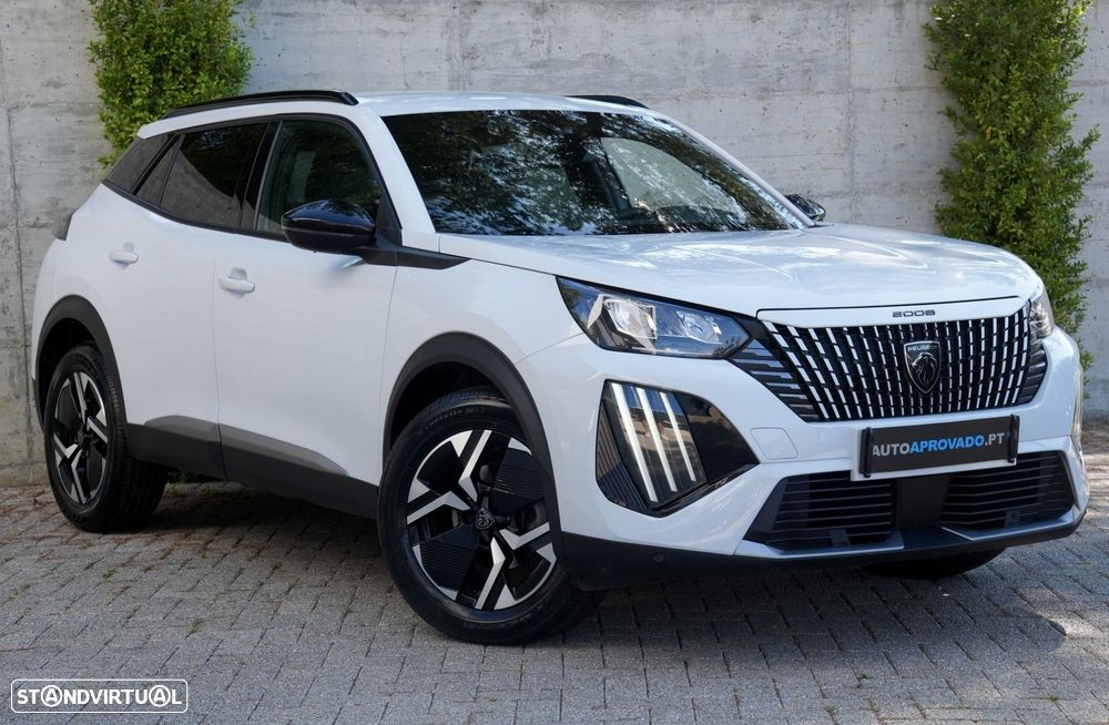Peugeot 2008 1.2 PureTech Allure Pack EAT8 - 4