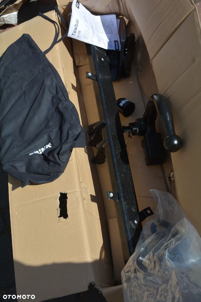BMW 1/2/3/4/X1   -  hak wypinany Brink na klucz - 2