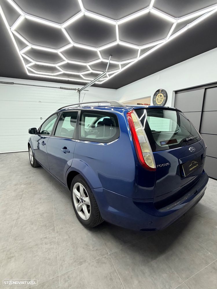 Ford Focus SW 1.6 TDCi Titanium — photo 5