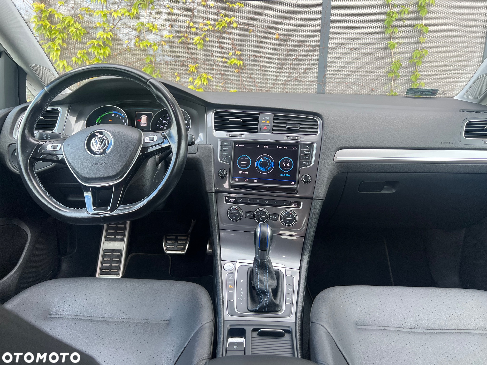 Volkswagen Golf e-Golf - 2