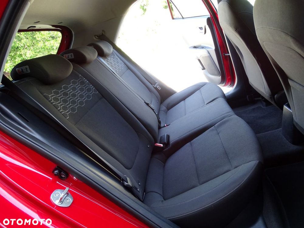 Kia Rio 1.2 Dream-Team Edition - 25