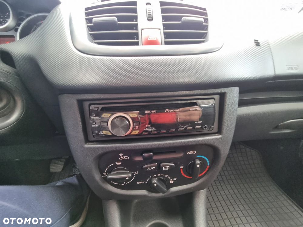 Peugeot 206 plus 1.1 Presence - 10
