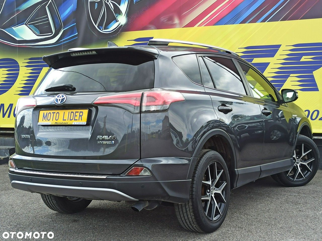 Toyota RAV4 - 6