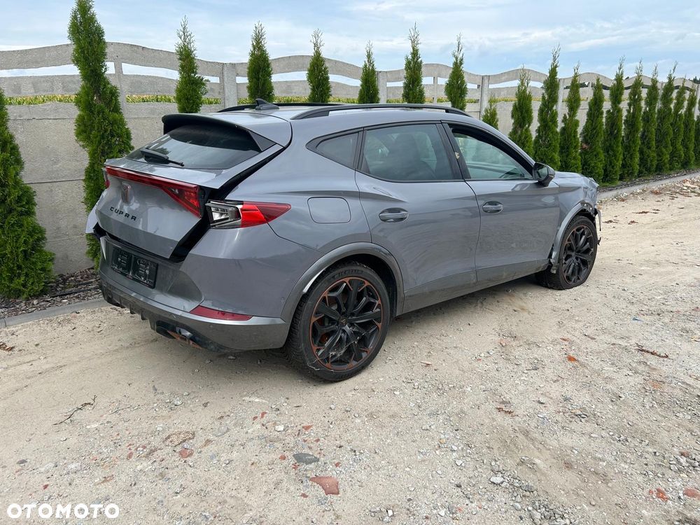 Cupra Formentor 1.4 e-Hybrid DSG Priority - 2