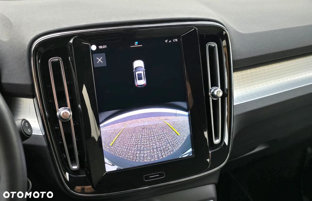 Volvo XC 40 B3 Core - 19