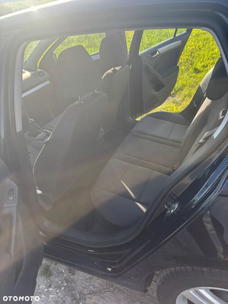 Volkswagen Golf - 13