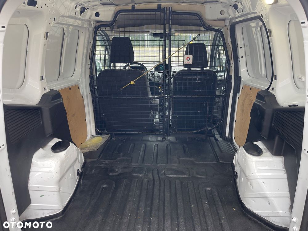 Ford Transit courier - 12