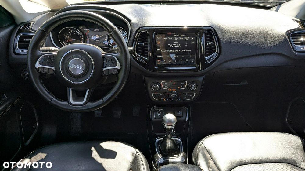 Jeep Compass - 26