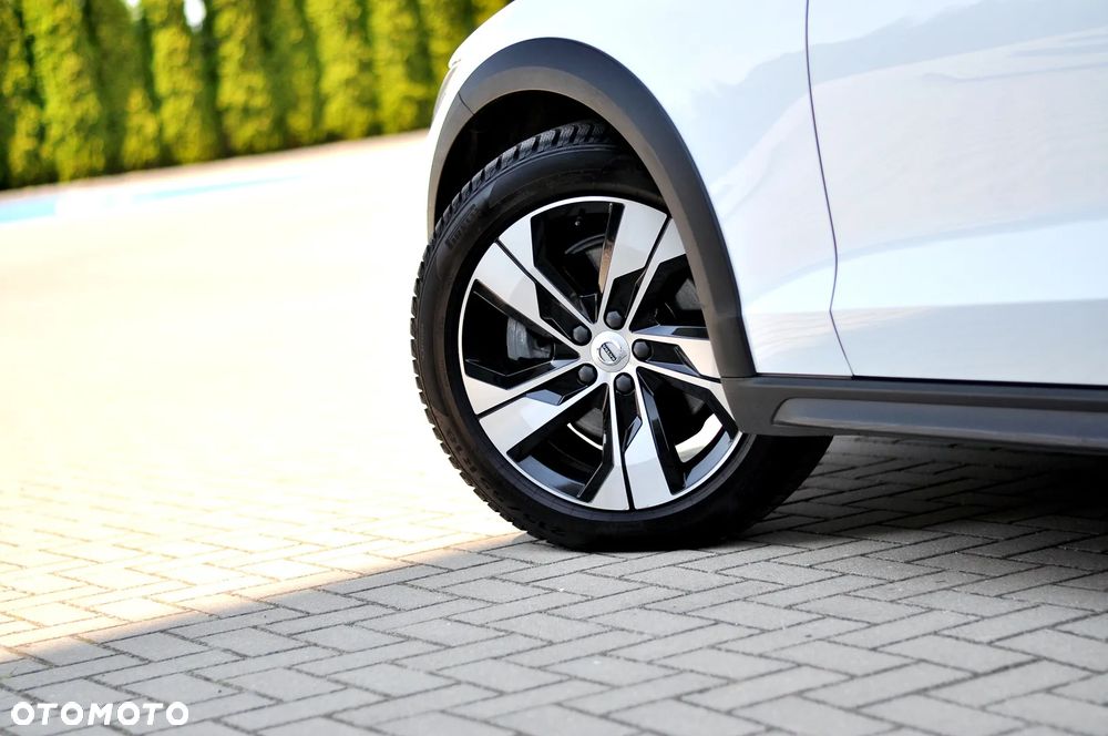 Volvo V60 Cross Country B4 D AWD Geartronic - 16