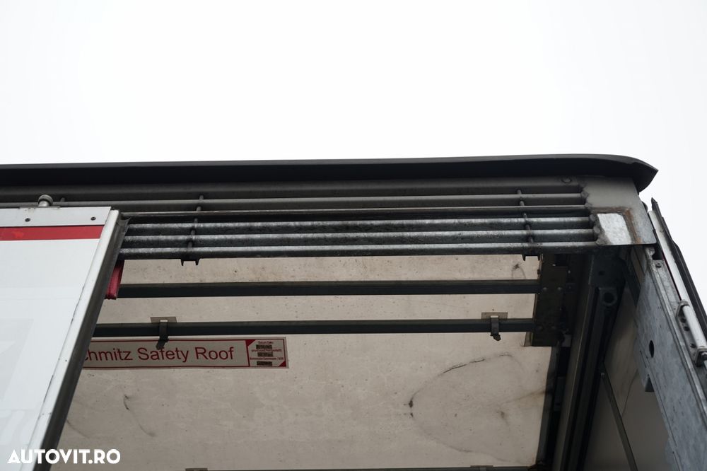 Schmitz Cargobull CORTINĂ / STANDARD / CAMION DIN OȚEL - 9 M / ACOPERIȘ CULISANT / AXĂ CULISANTĂ / - 21