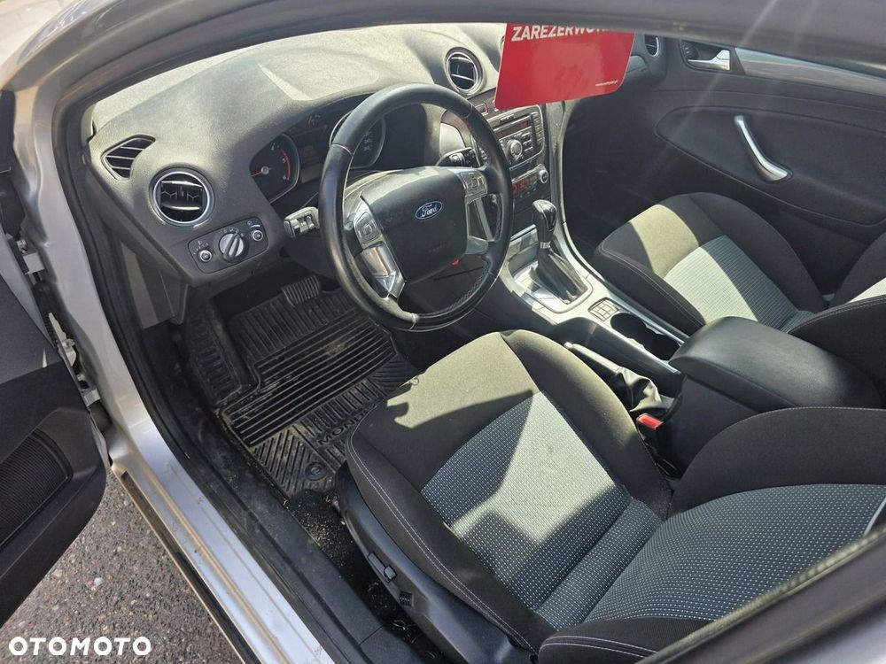 Ford Mondeo 2.0 TDCi Ambiente - 8