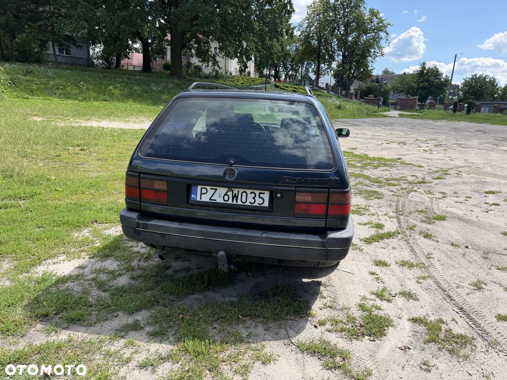 Volkswagen Passat 1.8 GL - 8