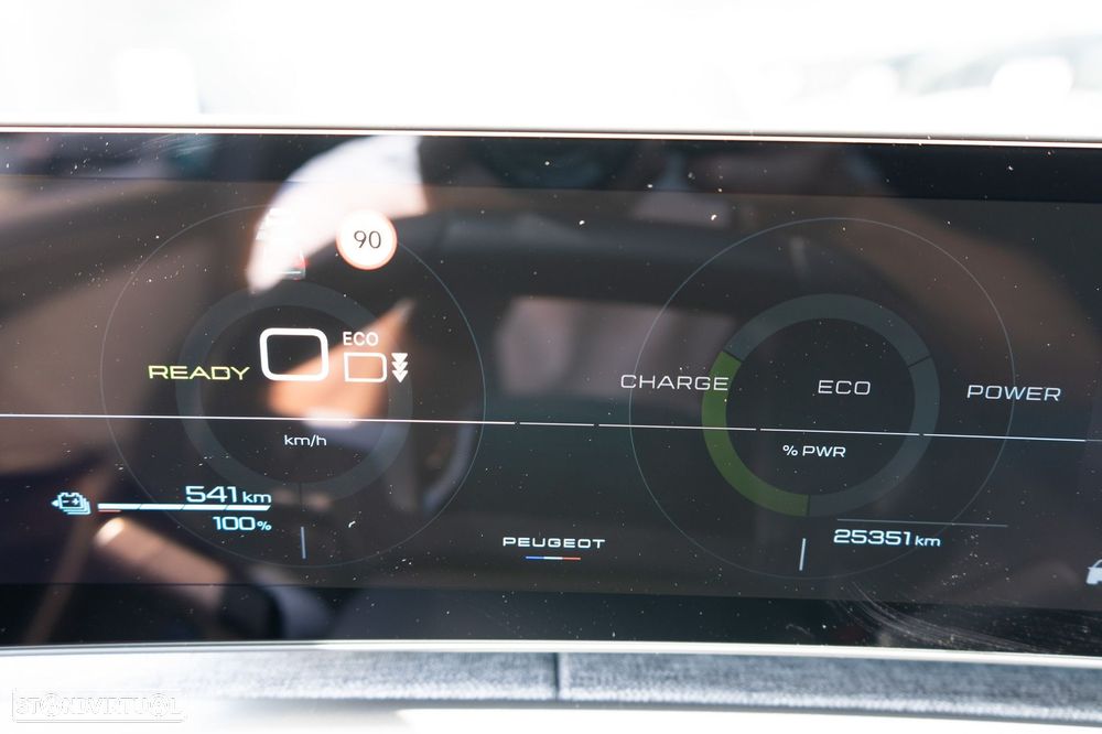 Peugeot E-3008 73 kWh GT - 6