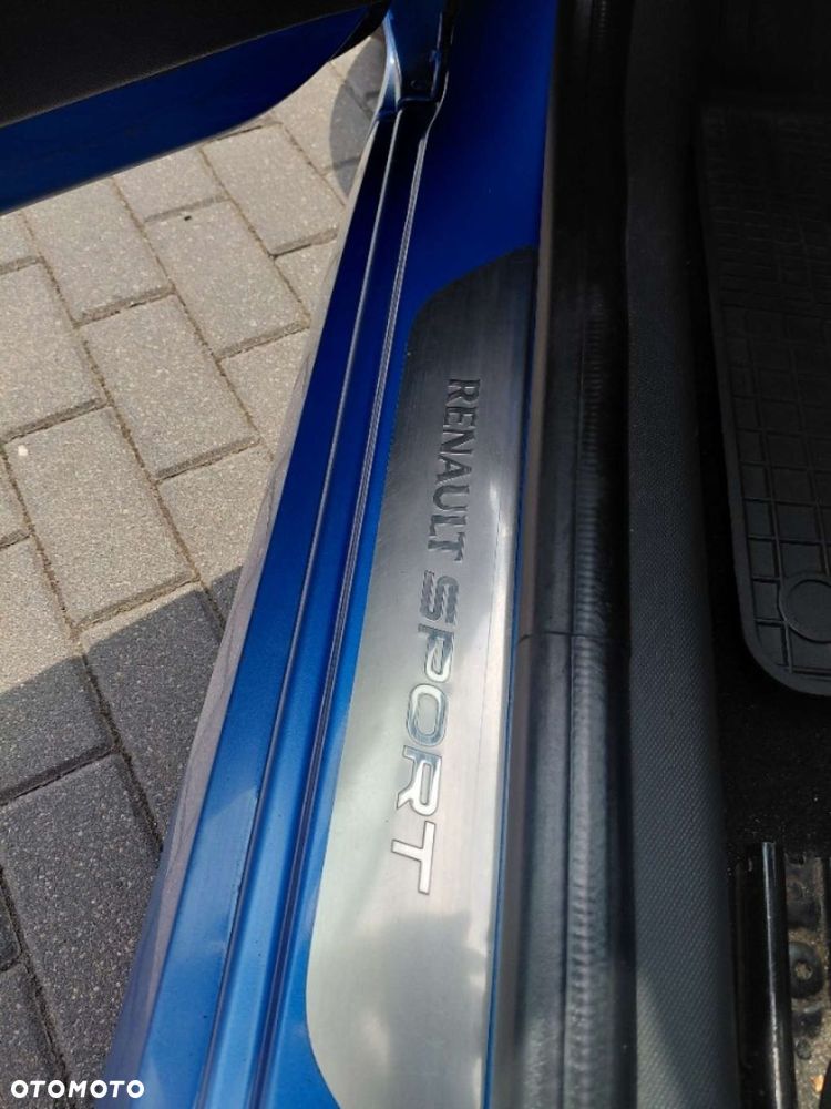 Renault Clio - 10
