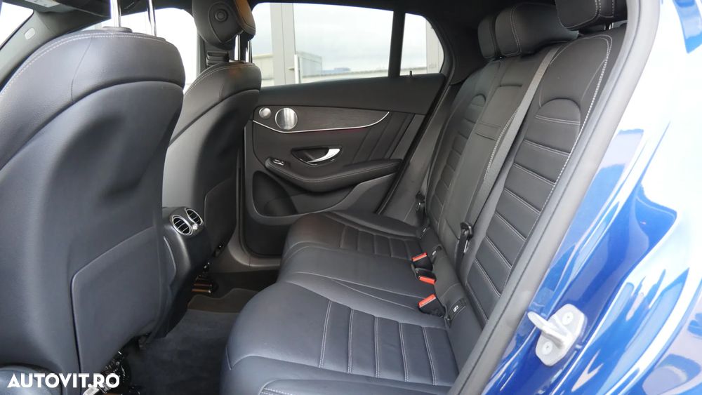 Mercedes-Benz GLC Coupe 300 4Matic 9G-TRONIC AMG Line - 16