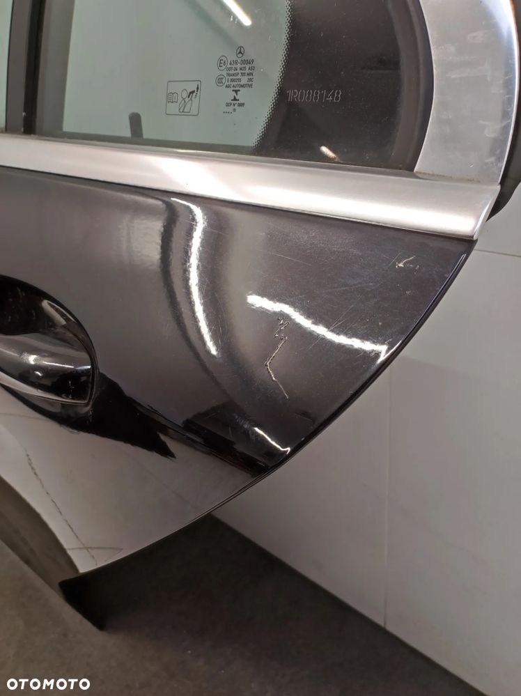 Drzwi lewe tył tylne Mercedes C klasa w205 205 sedan - 5