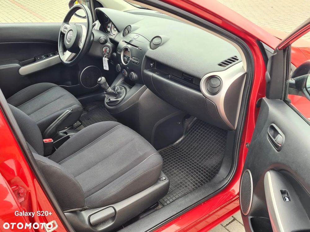 Mazda 2 - 12