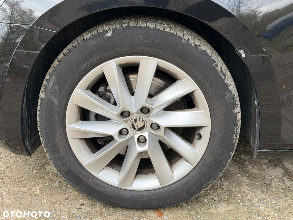 Skoda Superb 2.0 TDI SCR Ambition DSG - 33