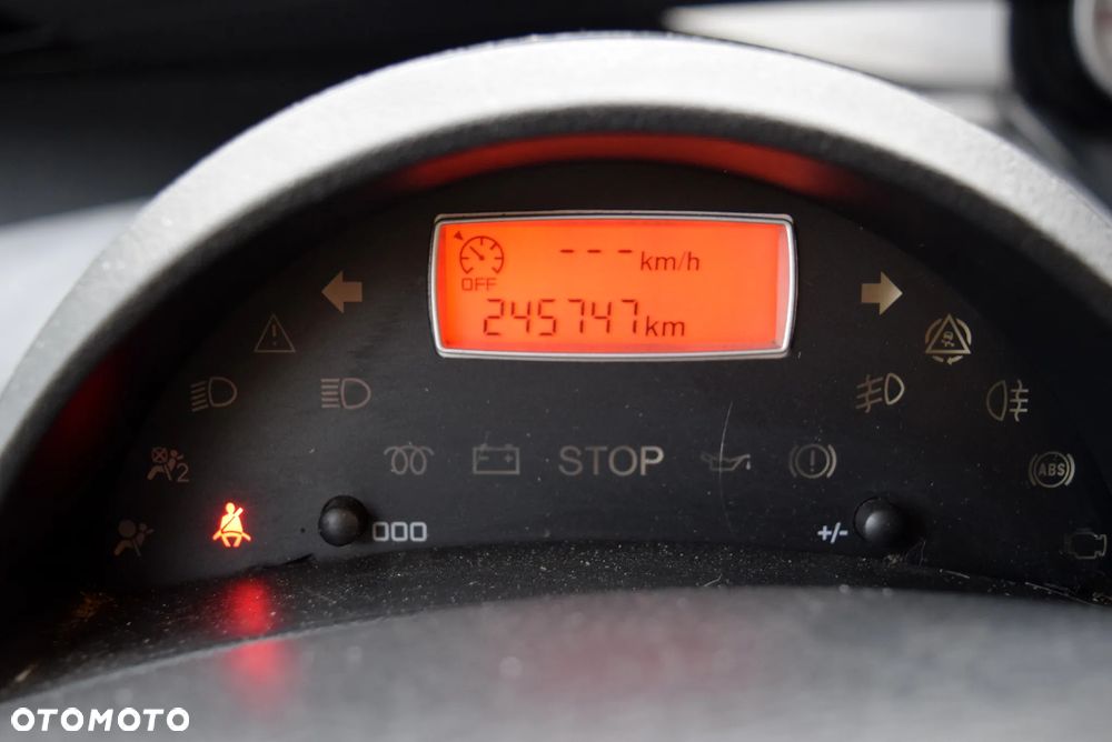 Citroën C8 2.0 HDi Style - 17