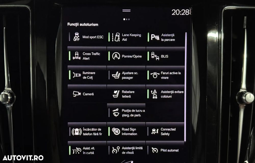 Volvo XC 60 B4 MHEV AT8 AWD Inscription - 32