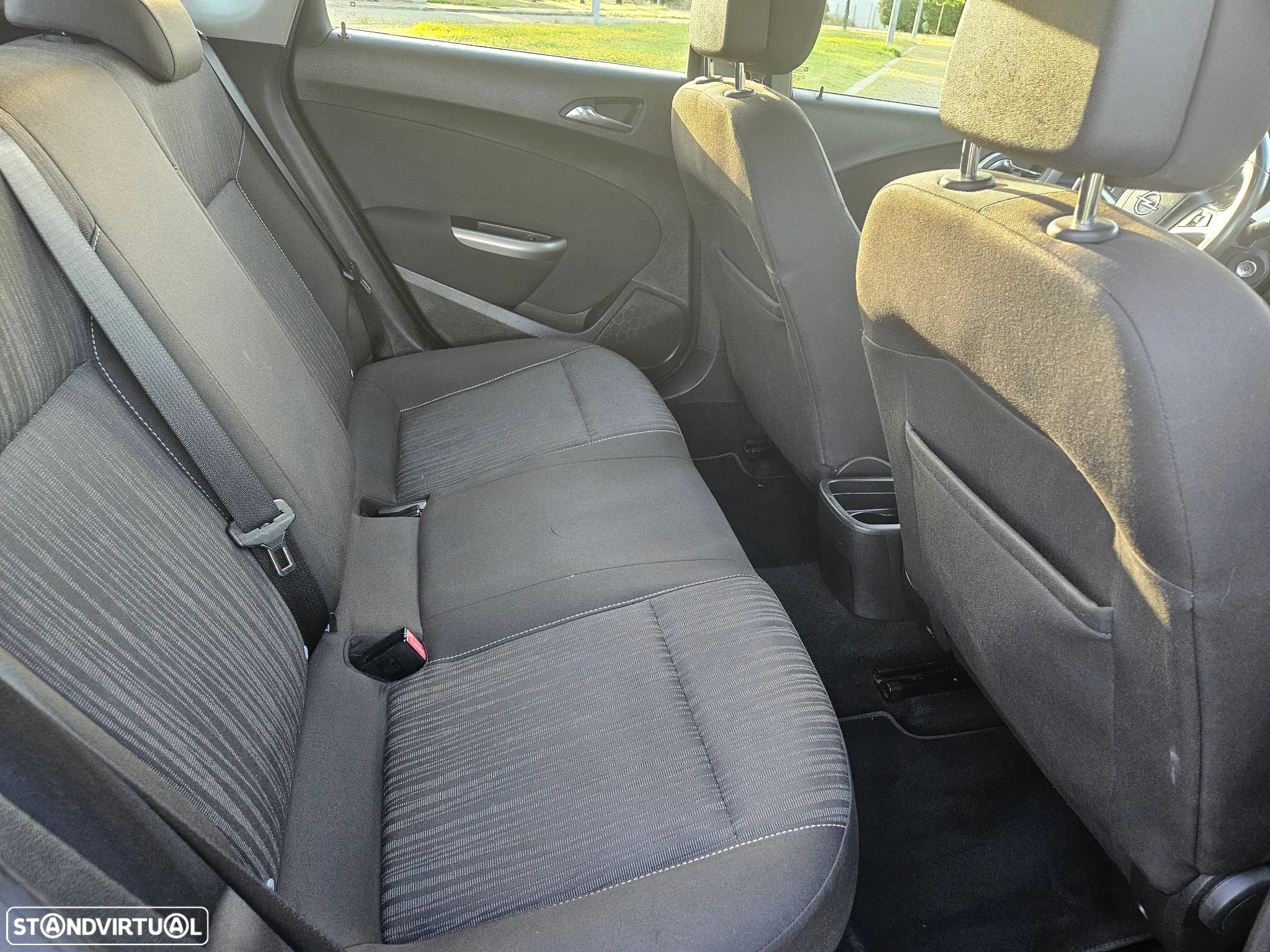 Opel Astra 1.4 Executive - 24