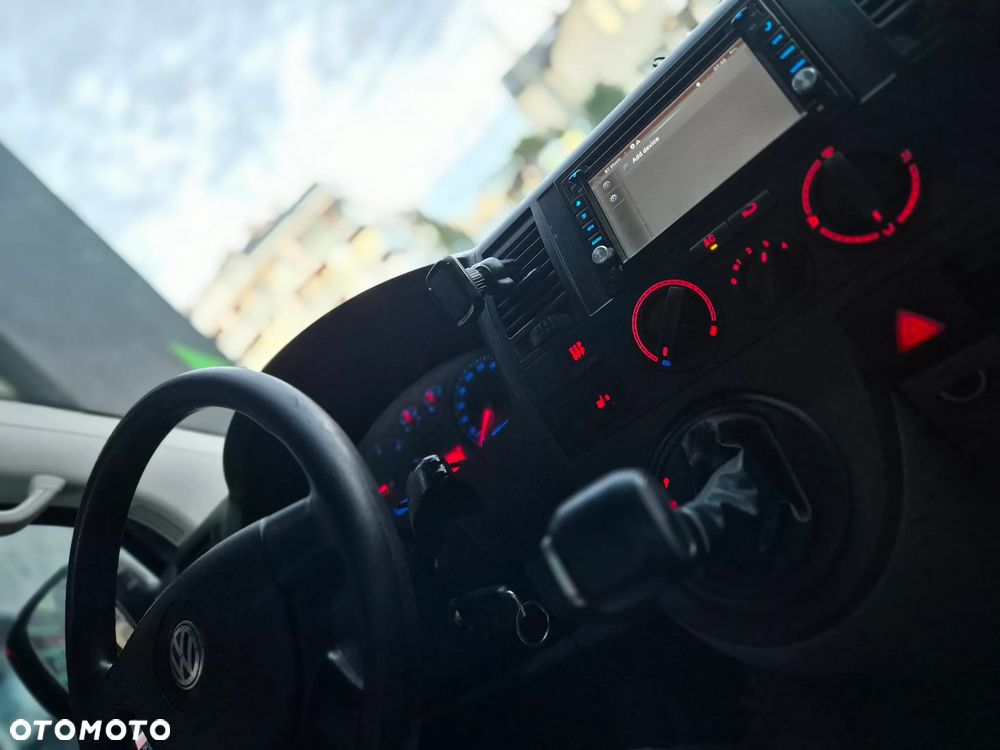 Volkswagen Transporter - 29