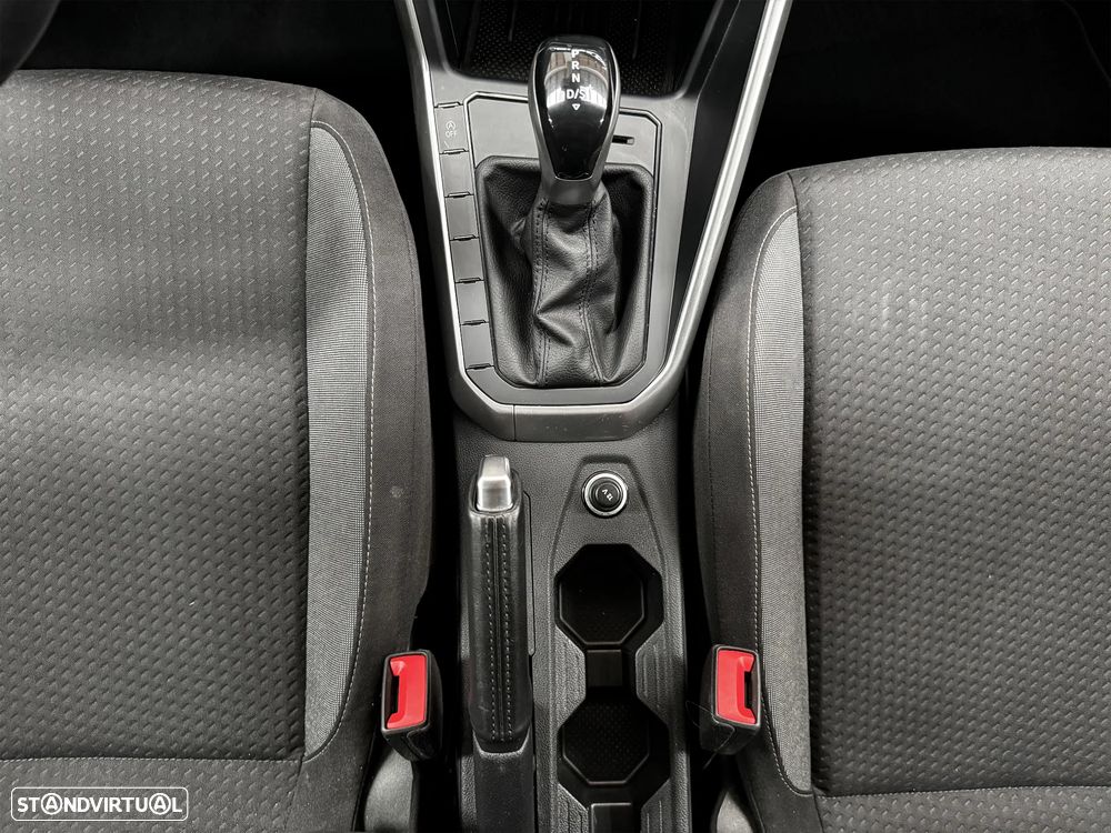 VW Polo 1.0 TSI Urban DSG - 12