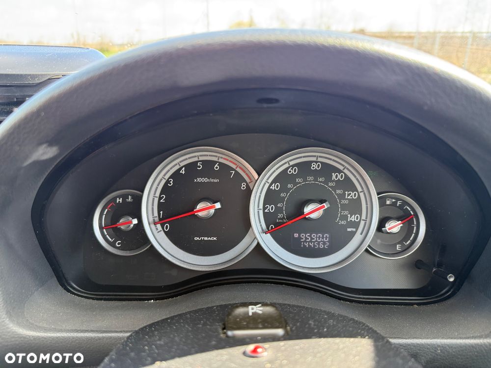 Subaru Outback 2.5 - 11