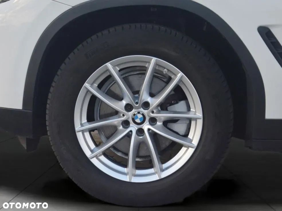 BMW X3 xDrive20i - 8