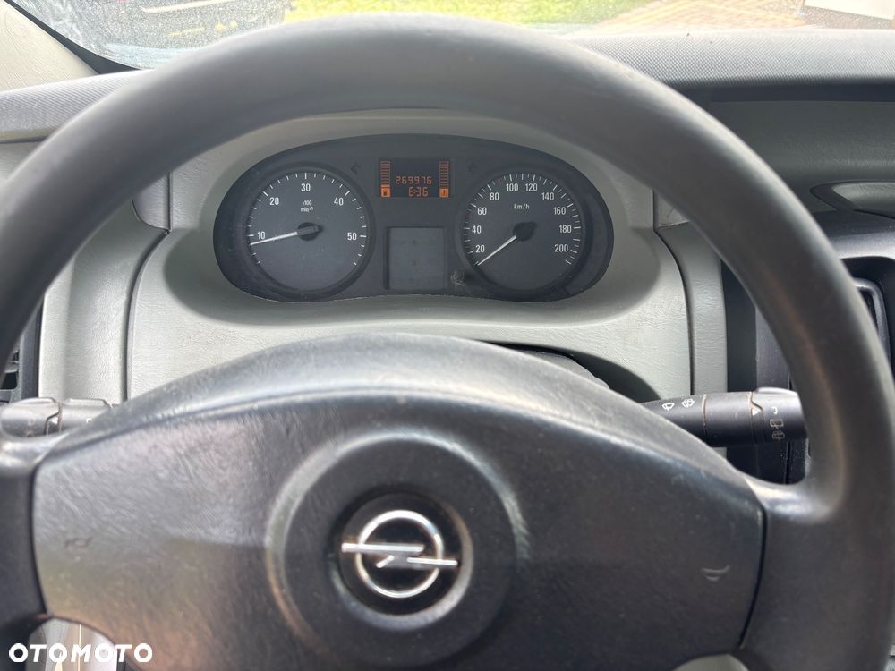 Opel Vivaro - 6