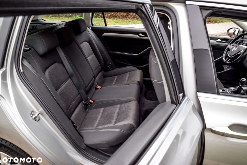 Volkswagen Passat 1.6 TDI (BlueMotion Technology) Comfortline - 10
