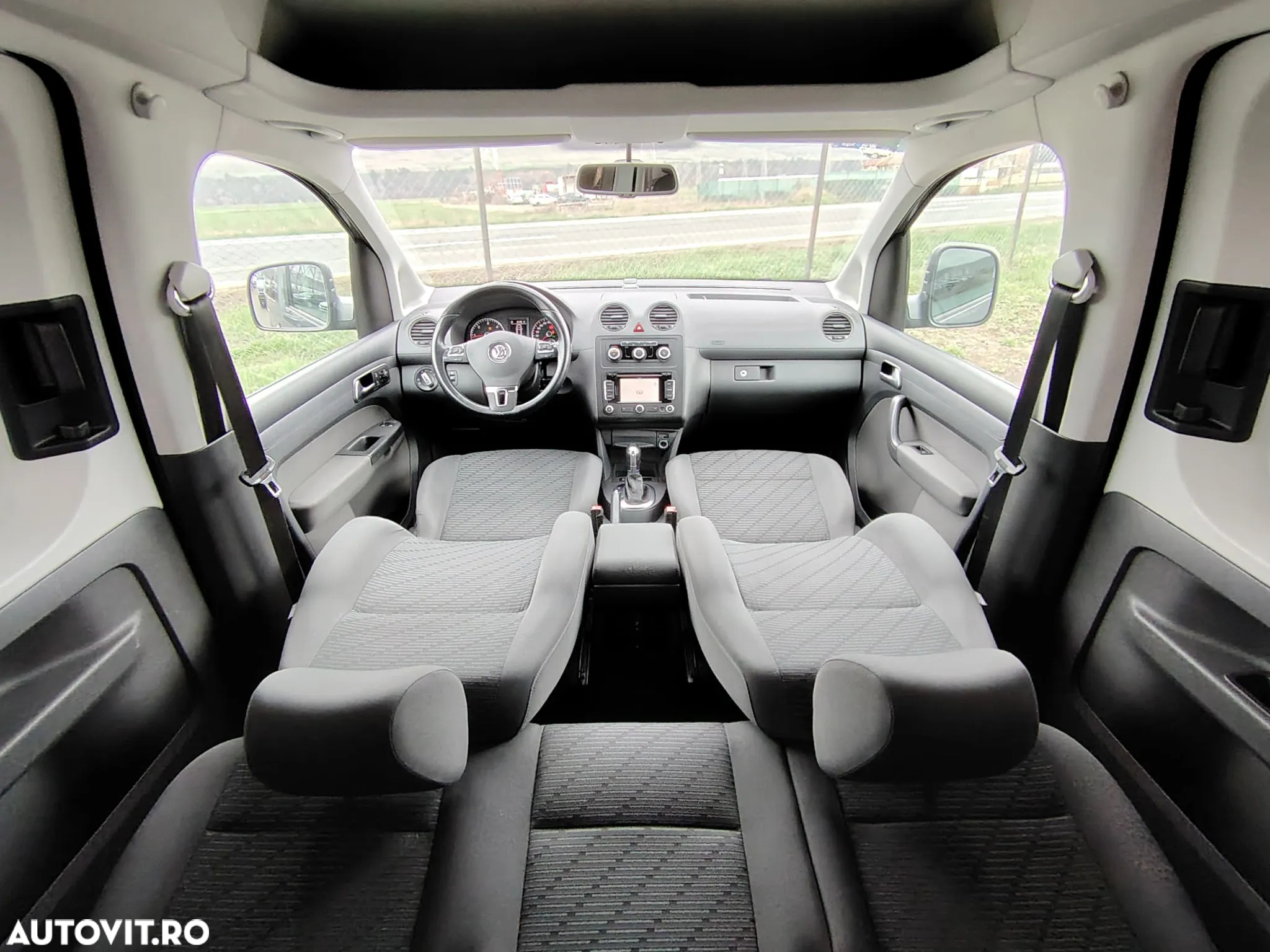 Volkswagen Caddy 1.6 TDI Comfortline DSG - 6