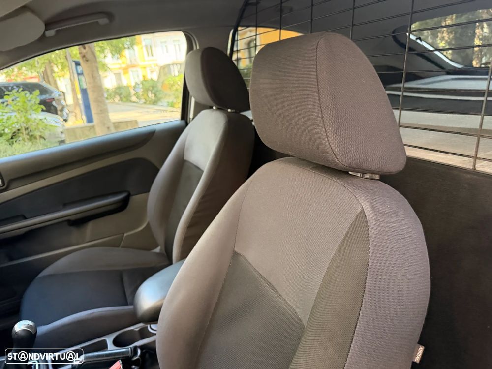 Ford Focus 1.6 TDCi Sport - 13
