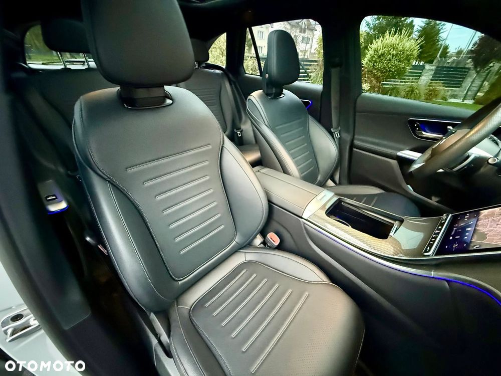 Mercedes-Benz GLC - 27