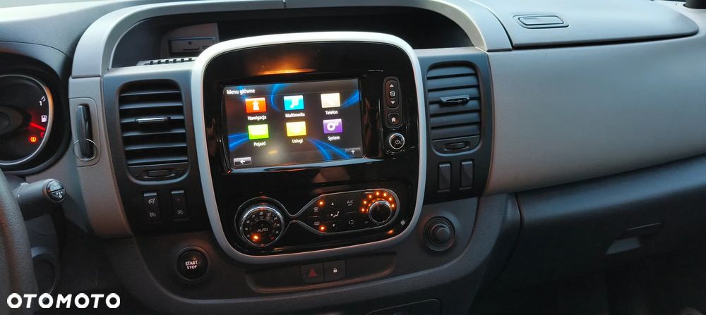 Renault TRAFIC LONG BRYGADÓWKA 6 OSÓB - 12