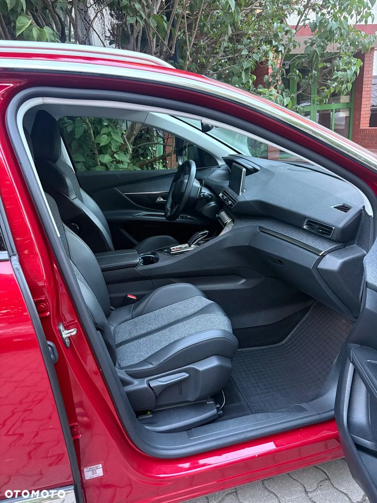 Peugeot 5008 1.2 PureTech Allure S&S EAT6 - 6