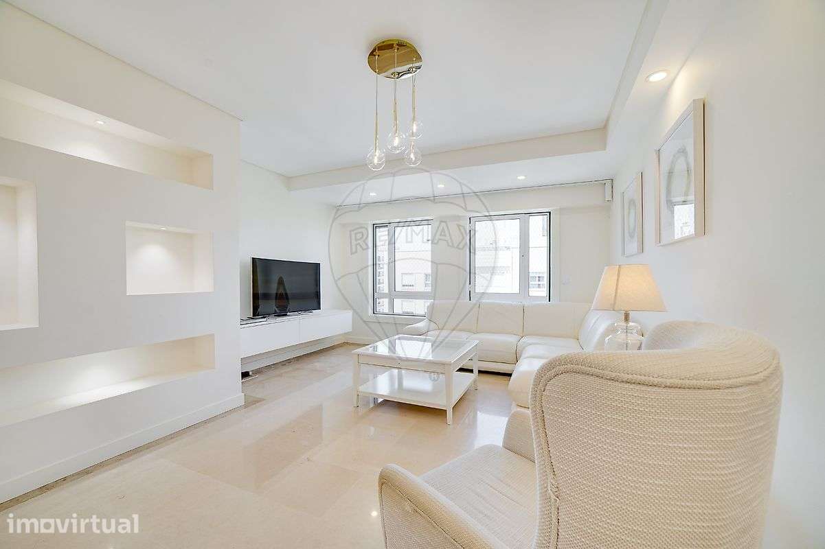 Apartamento T3 para arrendamento - Grande imagem: 2/36