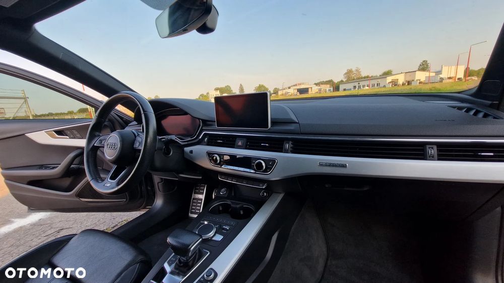 Audi A4 Limousine - 15