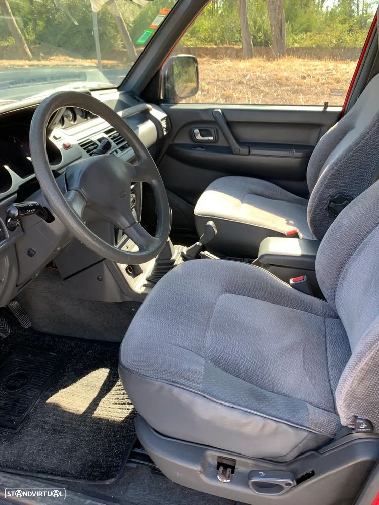 Mitsubishi Pajero 2.8 TD GLX - 10