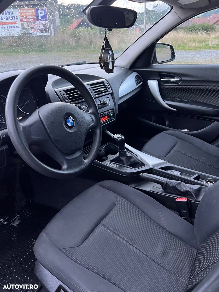 BMW Seria 1 116i - 6