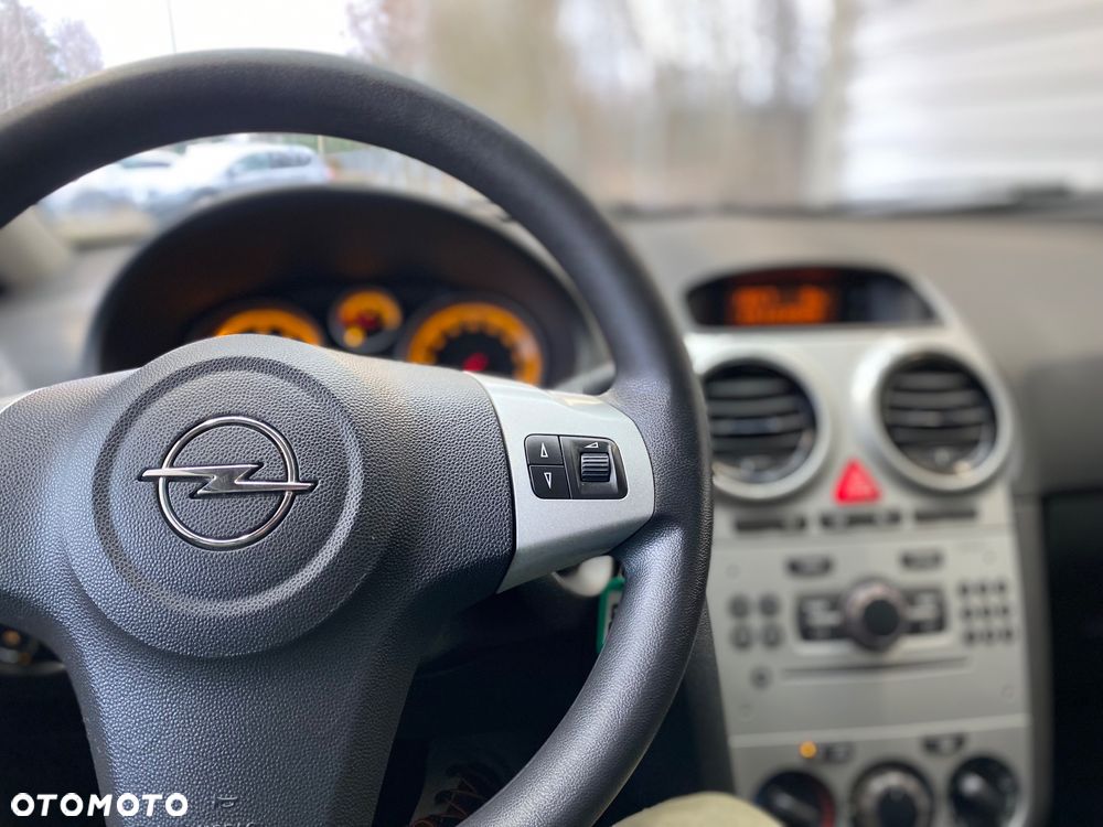 Opel Corsa 1.2 16V Enjoy - 21