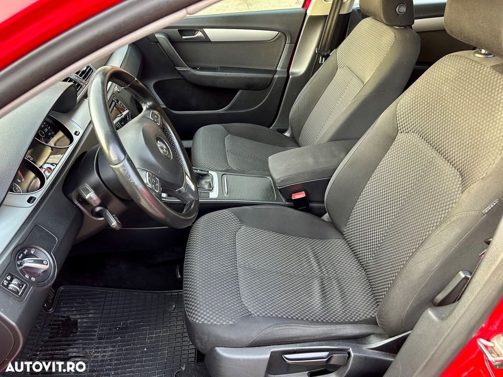 Volkswagen Passat Variant 1.6 TDI DPF BlueMotion Technology Comfortline - 8