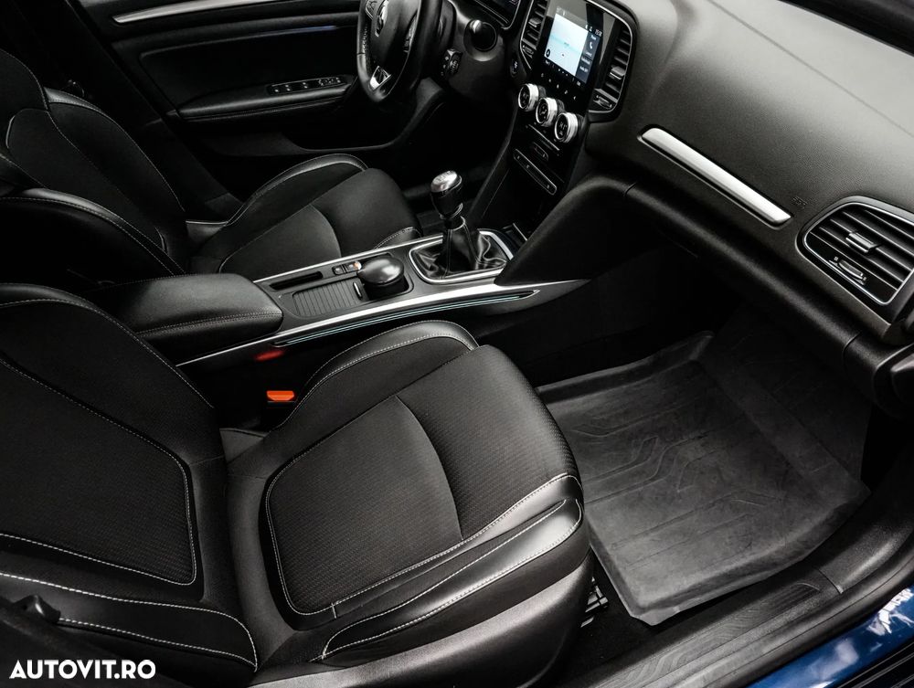 Renault Megane Blue dCi 115 Authentic - 12