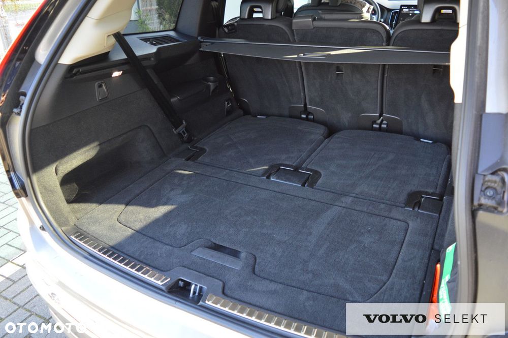Volvo XC 90 - 19