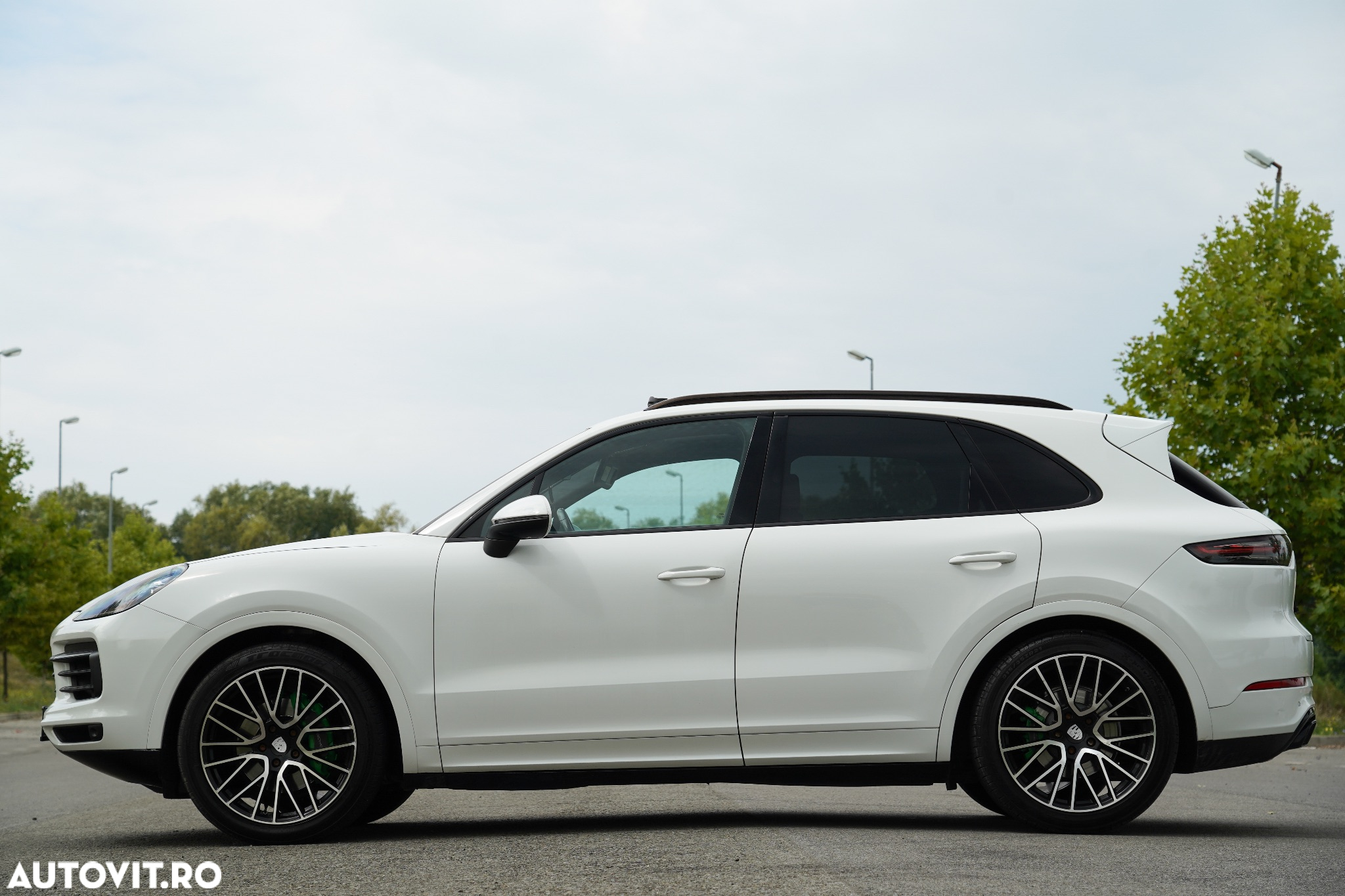 Porsche Cayenne Coupe Standard - 26