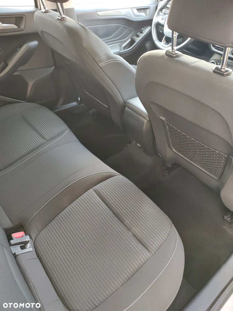 Ford Focus 2.0 EcoBlue Titanium Business - 10
