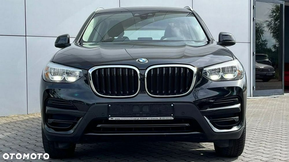 BMW X3 xDrive20d Business Edition - 4