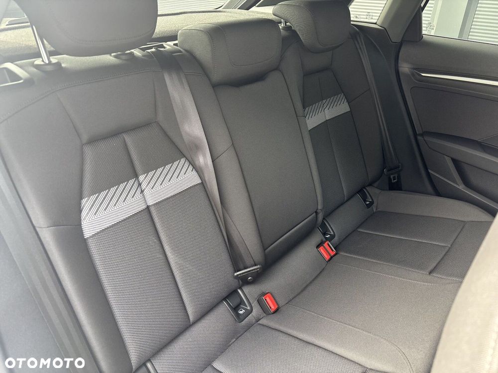 Audi A3 Sportback 35 TFSI mHEV S Line S tronic - 32