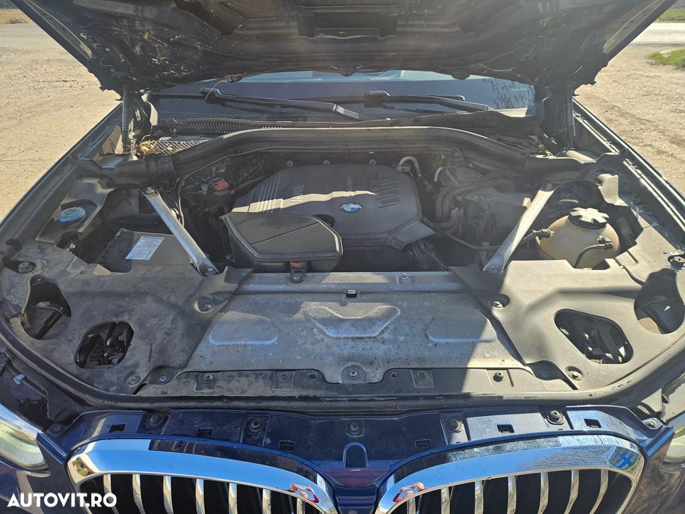 BMW X3 xDrive20d AT Luxury Line - 7