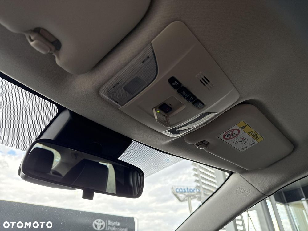 Toyota Corolla 1.8 Hybrid Comfort - 24